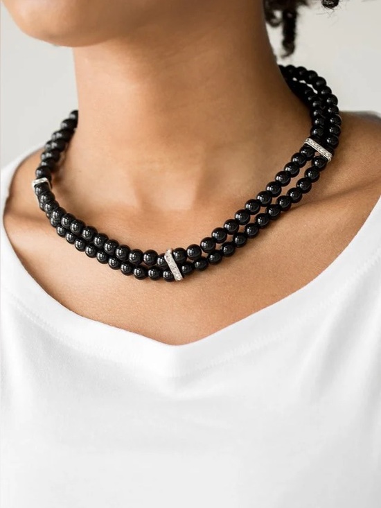 paparazzi Jewelry - ❤️ NWT! Paparazzi Put On Your Party Dress Black x Rhinestone Choker x Earrings